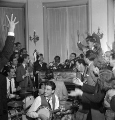 Slim Aarons, Impromptu Concert in Rome with Louis Armstrong, 1948