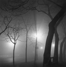 Andre de Dienes, Fog, Paris at Night 1936