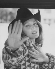 Ron Galella, Priscilla Presley, Wilshire Boulevard, Los Angeles, 1980