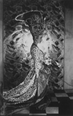 Cecil Beaton, Baba Beaton as the Duchess of Malfi, 1926