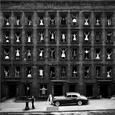 Ormond Gigli, Girls in the Windows, New York, 1960