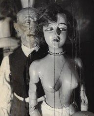 ​Andr&eacute; Kert&eacute;sz, Marionette, Paris, 1929