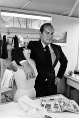 Harry Benson, Oscar de la Renta, 1977