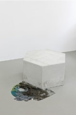 Isa Melsheimer. Selbstentz&uuml;ndet, 2011.&nbsp;Reinforced concrete, t-shirt, boiled linseed oil, pearls, sewing thread, 40 X 76 x 105 cm. Courtesy of the artist and&nbsp;Esther Schipper.