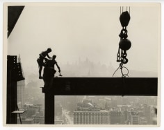 Lewis Hine, Connecting Beams on Skyscraper, 1932