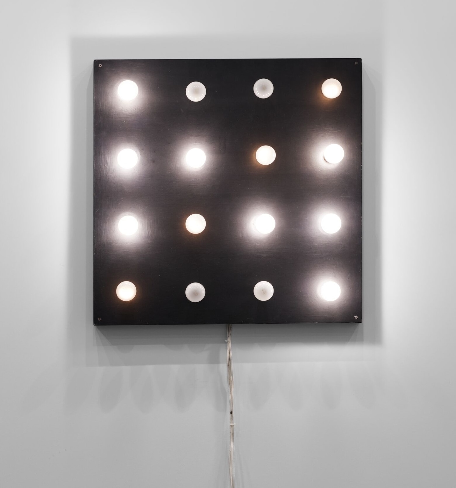 Fran&ccedil;ois Morellet, 16 lampes allumage avec 4 rythmes superpos&eacute;s, 1963