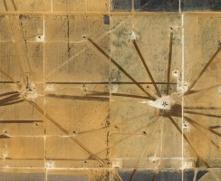 Mishka Henner: Aerial Photos Capture Two Of America's Most Precious Resources: Oil And Beef