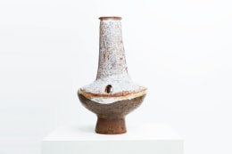 Juliette Derel's ceramic vase front straight view