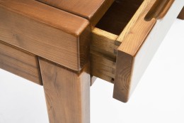 Maison Regain's desk drawer details