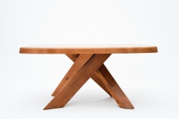 Pierre Chapo's &quot;T35C&quot; dining table eye-level straight view