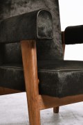 Le Corbusier, Pierre Jeanneret &amp; Jeet Lal Malhotra's &quot;Advocate and Press&quot; pair of armchairs, detailed view of front and arm
