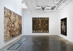 Installation view,&nbsp;Julian Schnabel: Paintings from 1978-1987, gallery interior