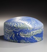 Round covered-box, 1989, Japanese contemporary, modern, ceramics, sculpture, Living National Treasure
