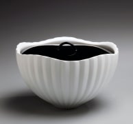 Flattened waterjar with curved fluted surface and lacquer lid, Glazed porcelain and black lacquer lid