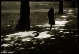 Suzanne aux Tuileries, 1974, 15-3/4 x 19-1/2 Toned Silver Gelatin Photograph, Ed. 20
