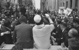 Jacqueline and John Kennedy (from back), New York City, 1960, Silver Gelatin Photograph