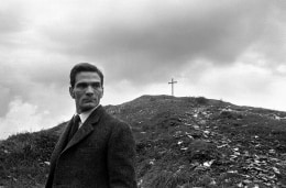 Pier Paolo Pasolini al Monte dei Cocci, Roma, 1961