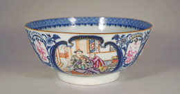 Unusual Pair of Chinese Blue and White and Famille Rose Export Porcelain Bowls