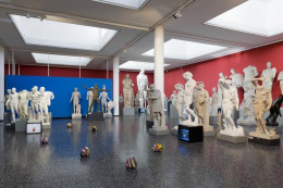 Kopienkritik. Installation view, 2011. Skulpturhalle Basel.