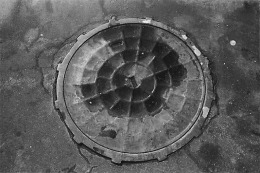 New York City, Manholes #15