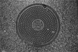 New York City, Manholes #13