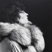 Robert Mapplethorpe, Self-Portrait with fur (drag)