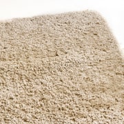 luster shag broadloom in the taupe color way detail showing pile yarn