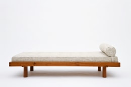 Pierre Chapo's &quot;L01E' daybed straight view