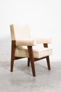 Le Corbusier, Pierre Jeanneret &amp; Jeet Lal Malhotra's &quot;Advocate and Press&quot; armchairs, single diagonal view