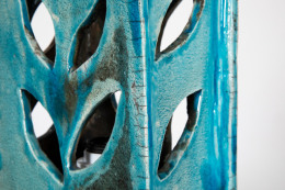 Vallauris' ceramic table lamp, detailed view
