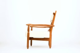 Guillerme et Chambron's pair of armchairs, side view of single armchair