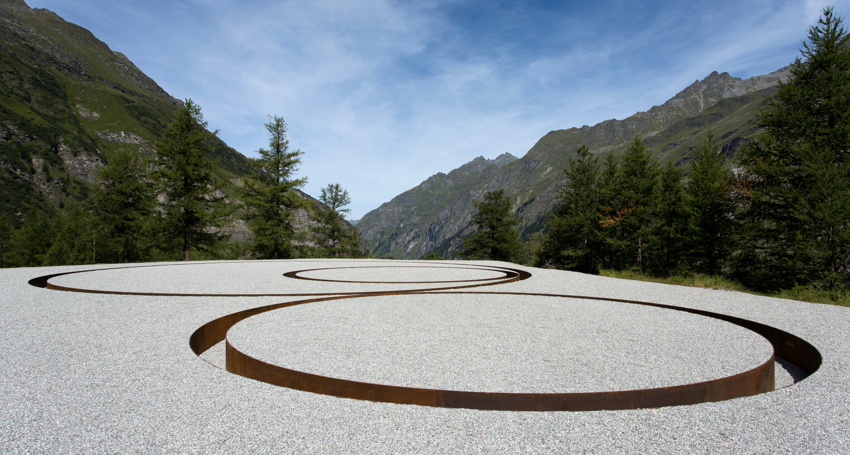 Michael Heizer: An American in Valais