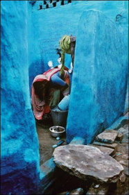 Raghu Rai Woman at Work Edition of 10 1989 Digital scan of photographic negative on archival paper 27 x 18 in.