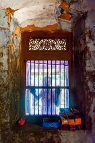 Dominic Sansoni  Jaffna Homes VIII (Ed. of 3)  2011  C-print on archival paper  23 x 16.5 in.