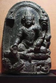 Avalokitesvara with Hayagriva Pala Black chloritic stone c. 9th Centuy 20 in