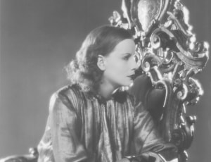 Lomography Magazine: Greta Garbo: The many Faces Of a Hollywood Queen