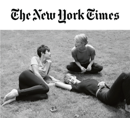 The New York Times | In Pamela Hanson’s New Book, Supermodels Abound