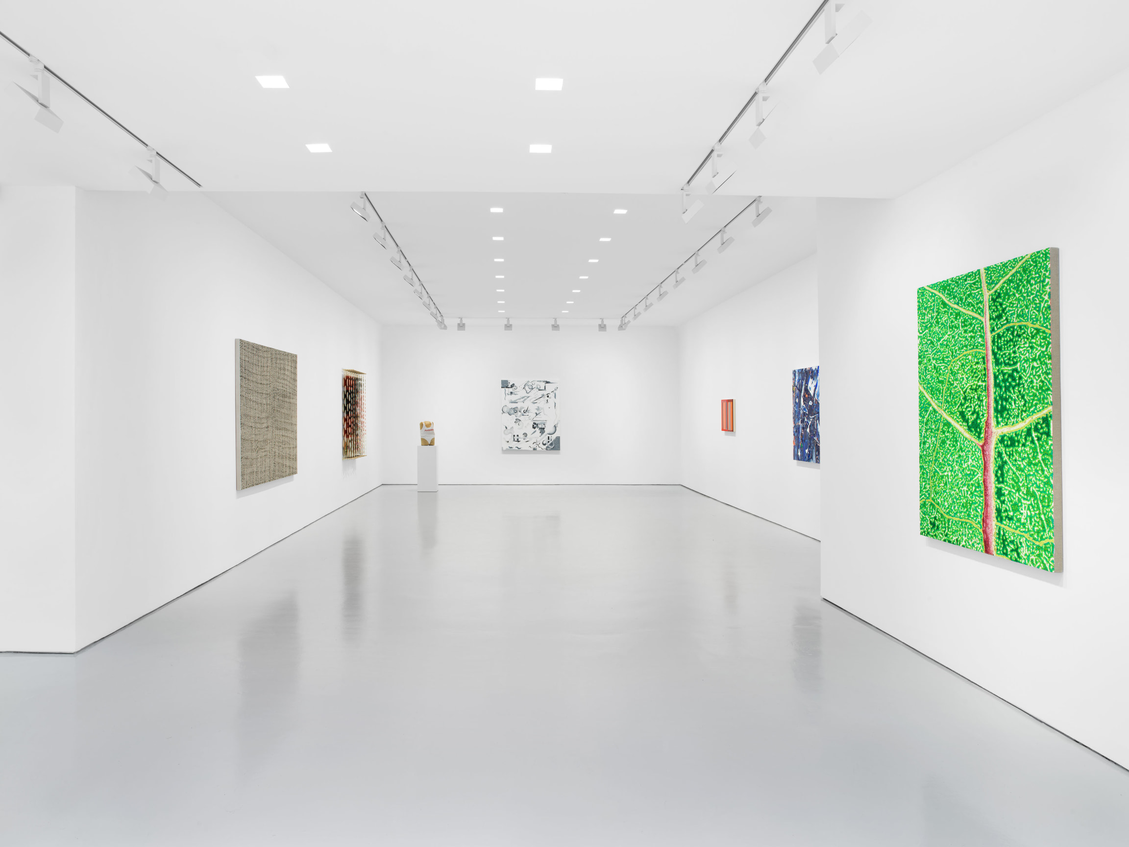 New York, NY: Miles McEnery Gallery, &ldquo;Summer Hang,&rdquo;