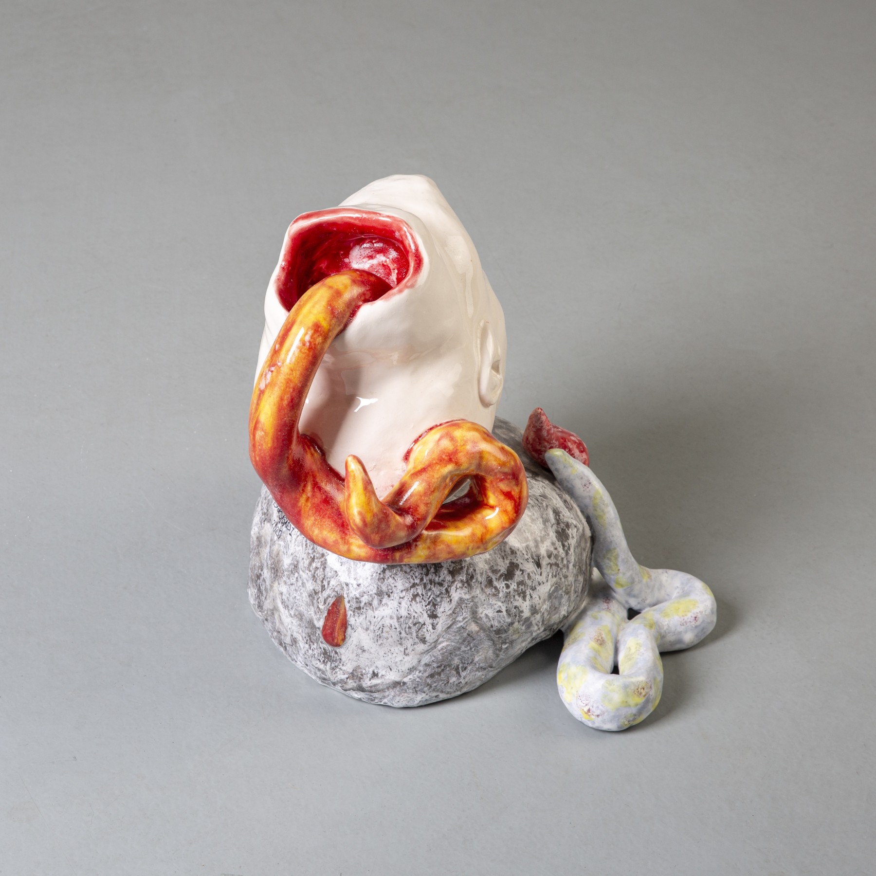 Dorsa Asadi, The Gift, ceramic, 2020