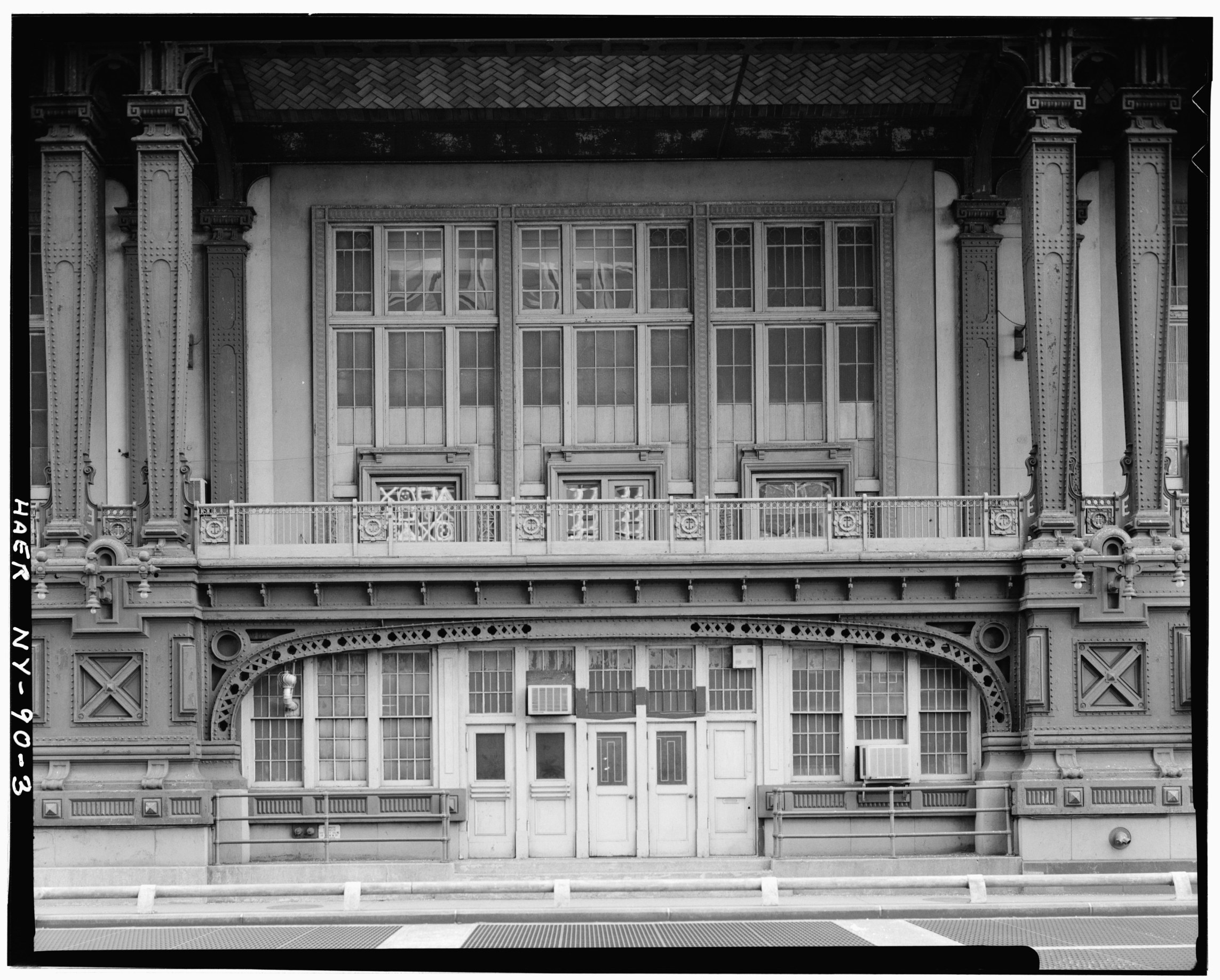 Whitehall Terminal North Entry, Photo: Historic American Buildings Survey via Library of Congress Map Collections.