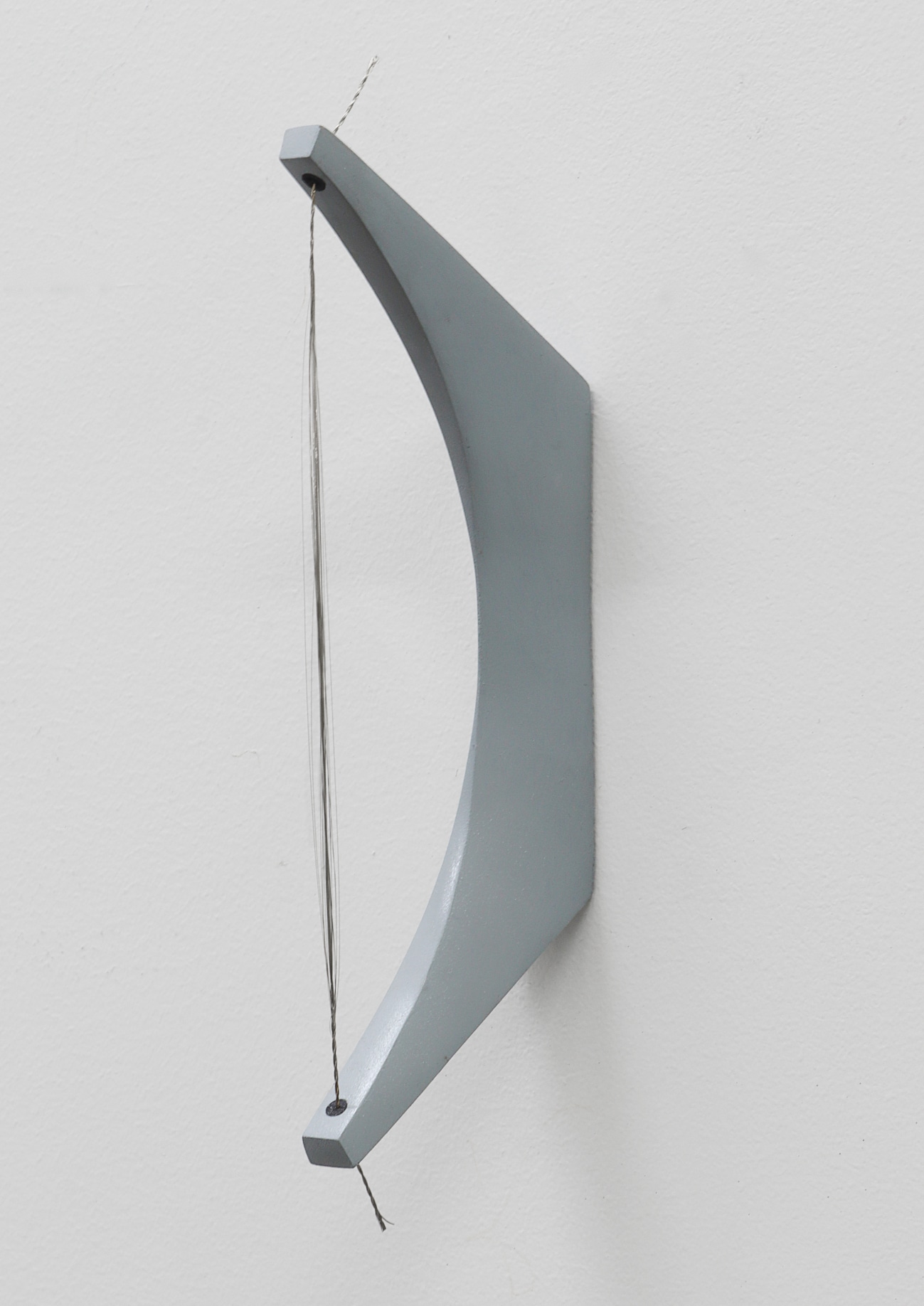 Stefanie Victor,&nbsp;Untitled, 2022, Wood, paint, rubber, and wire, 8 x 1 x 4 inches (20.32 x 2.54 x 10.16 cm.). Courtesy of Adams and Ollman