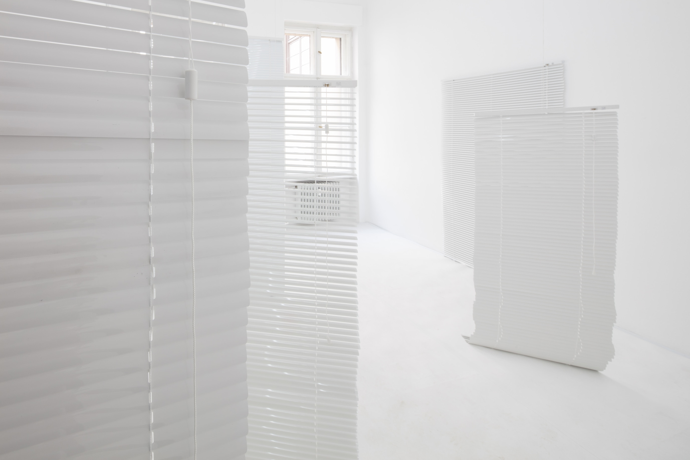 Nora Schultz.&nbsp;Installation View: Cent Dent, Galerie Isabella Bortolozzi, Berlin, 2017
