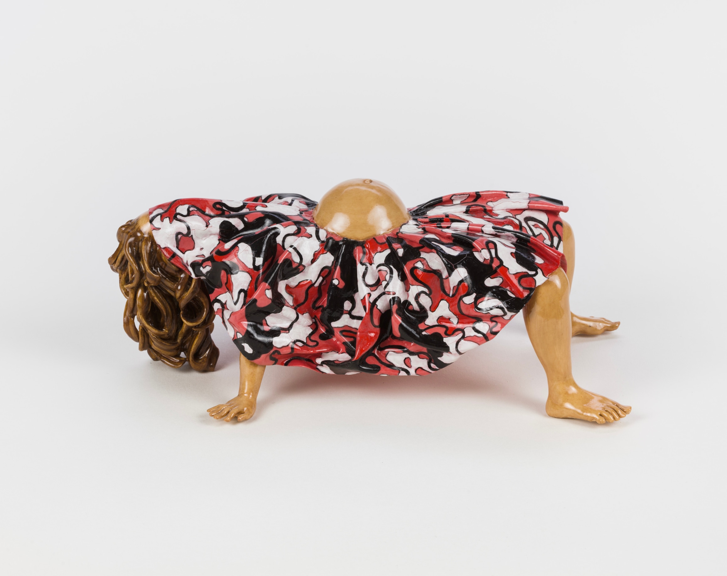 Jessica Stoller, Untitled (crawl), 2019. Porcelain, glaze, china paint, 5 x 7 x 10 inches. Courtesy of the artist and P.P.O.W, New York