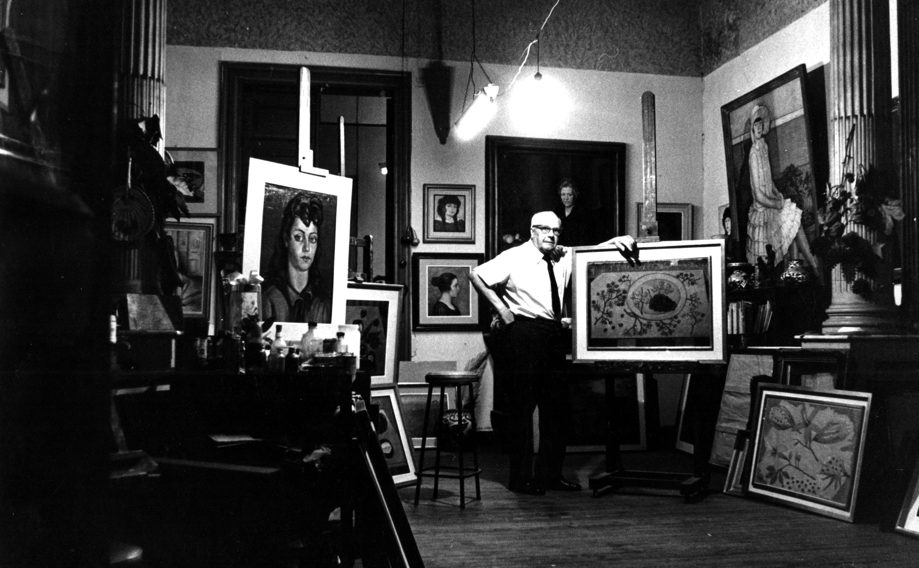 Luis Ouvrard at his workshop in Rosario, 1975. Courtesy of Calvaresi and Independent.
