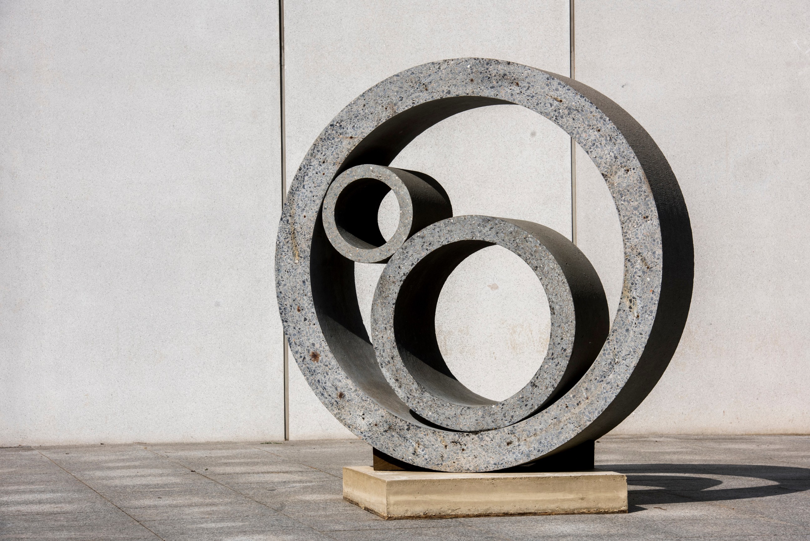 Image of ALEXANDRE DA CUNHA's Public Sculpture (puff VII), 2018