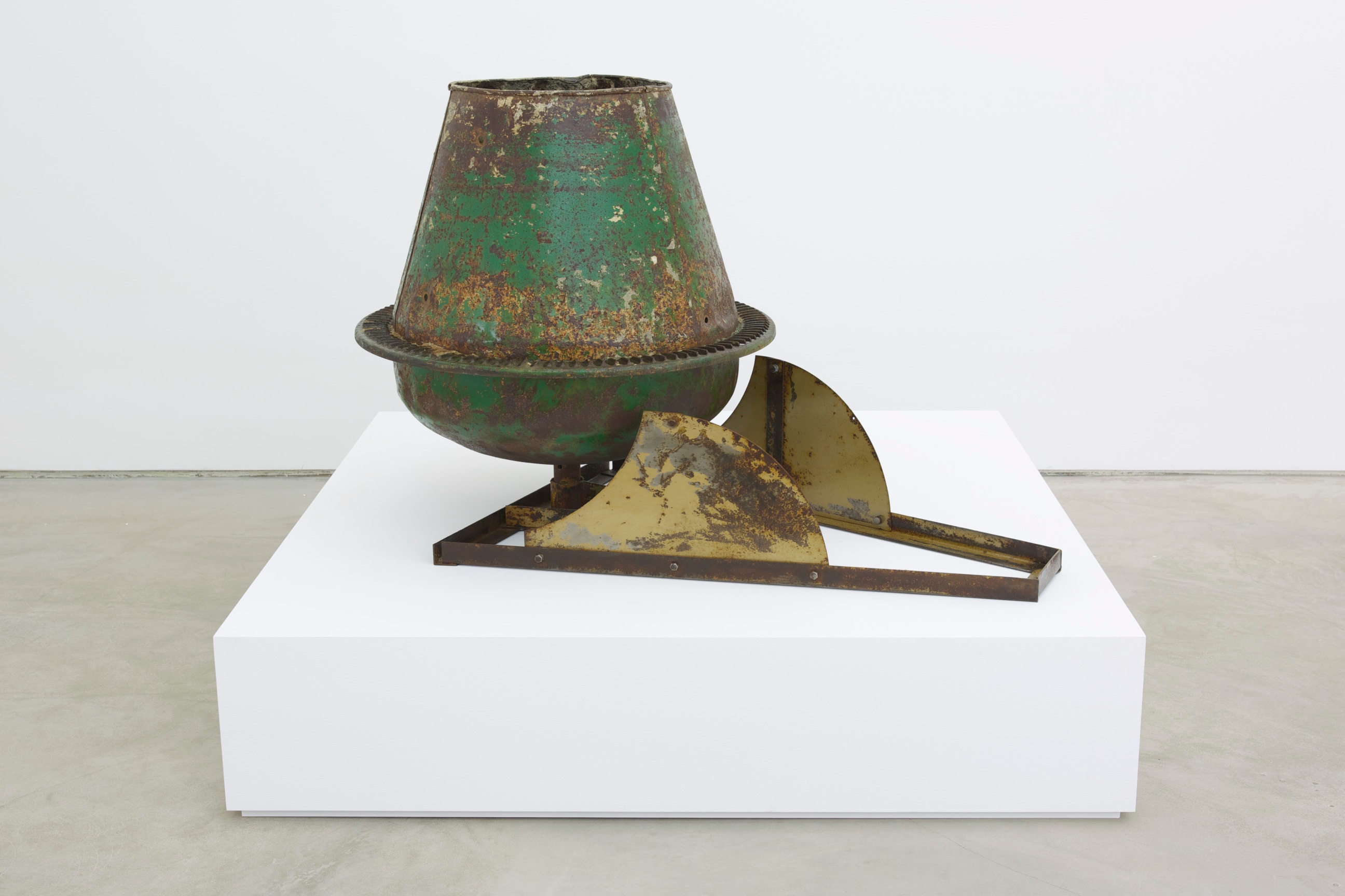 Image of ALEXANDRE DA CUNHA's J.B. Foote (Urn), 2013