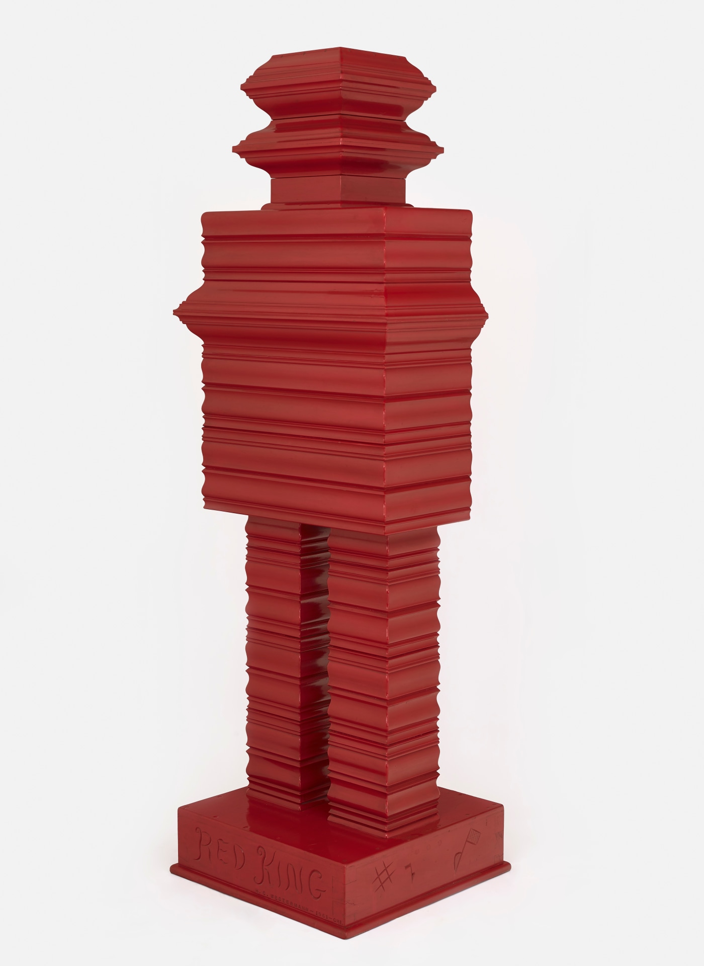 Swingin&#039; Red King, 1961,&nbsp;Pine, pine moulding, plywood, enamel&nbsp;83 3/4 x 29 1/4 x 25 inches,&nbsp;212.7 x 74.3 x 63.5 cm, Image courtesy Venus