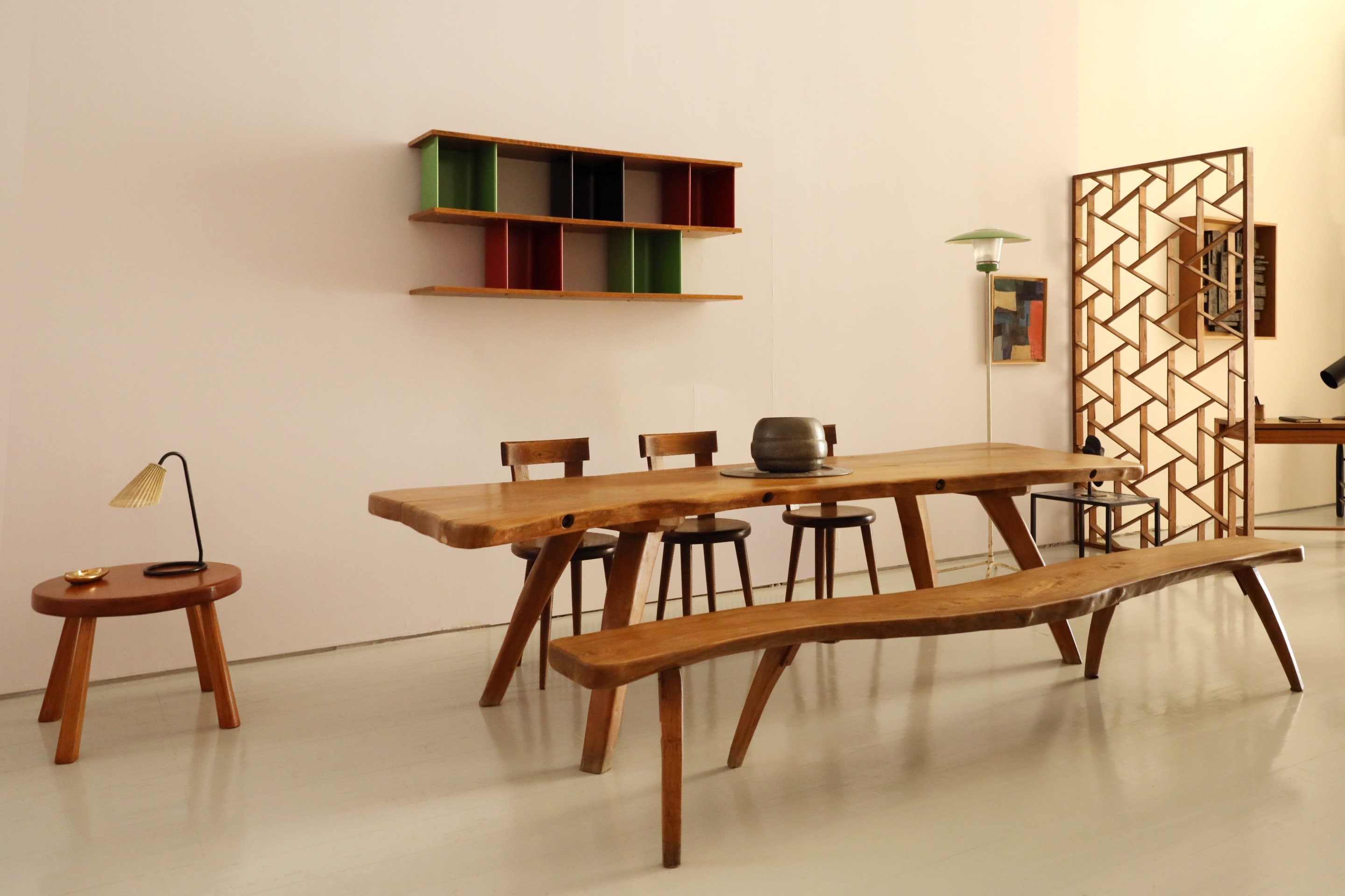 On The Floor | Summer Display