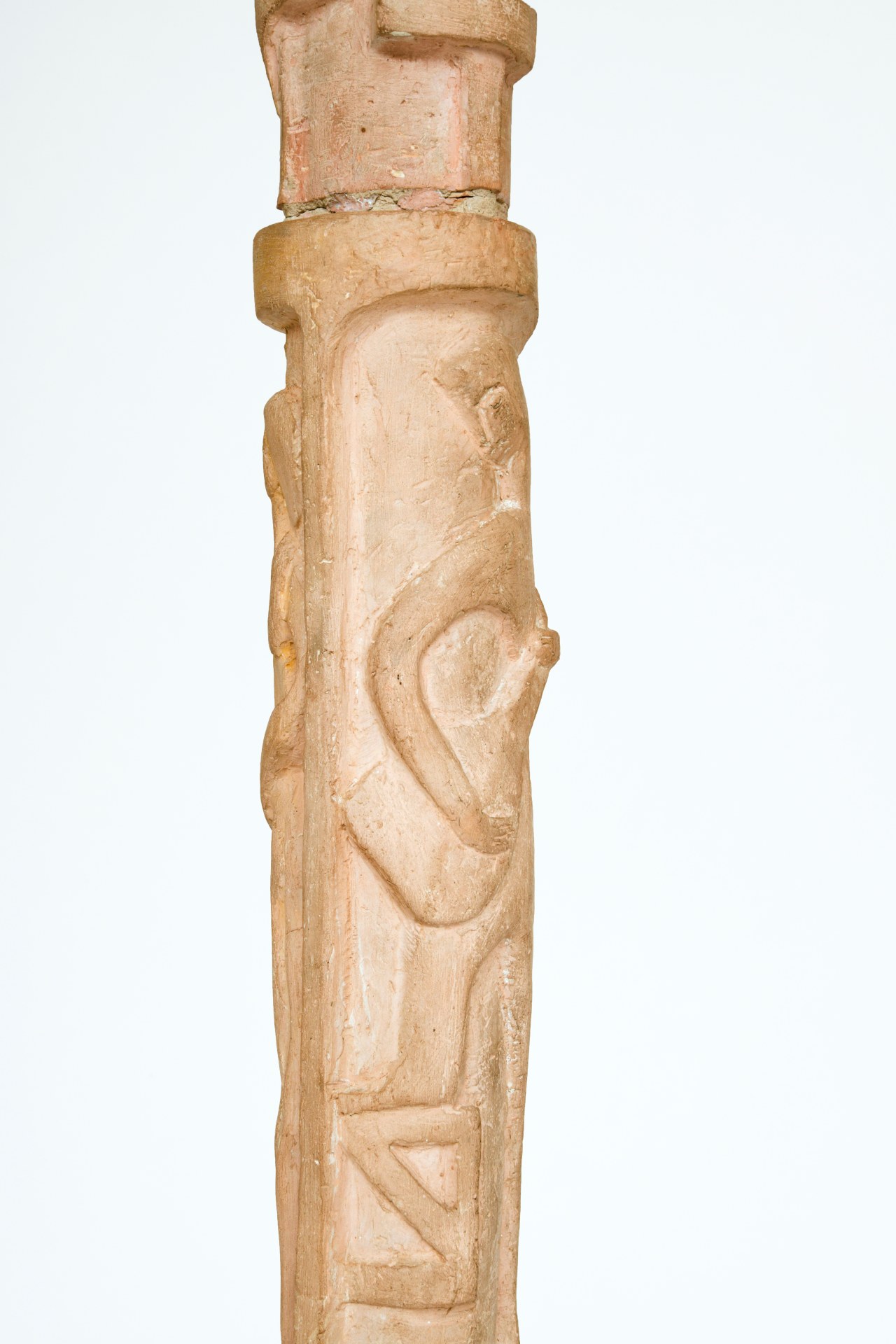 Pierre Blanc's ceramic floor lamp, detailed view of ceramic