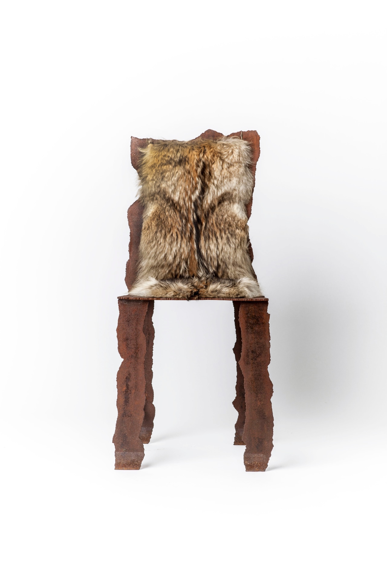 Howard Meister's &quot;Here Stands My Slayer&quot; chair front view